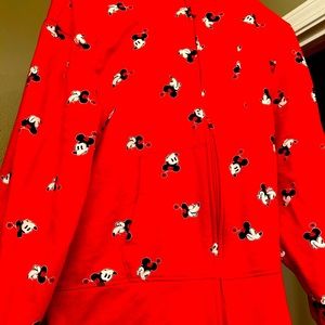 Woman Minnie Mouse sweater with hoodie
